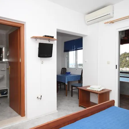 Apartment By The Sea Zaklopatica, - 8393 *