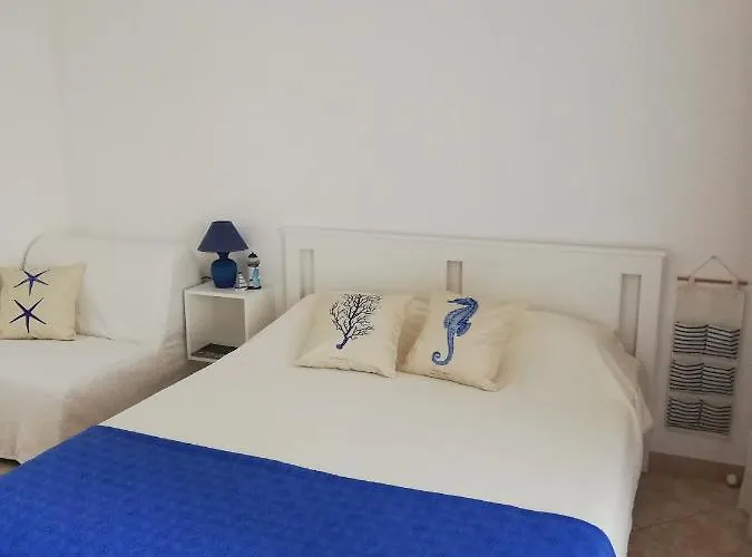 By The Sea Zaklopatica, - 8393 *