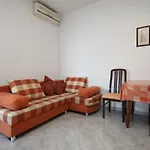 By The Sea Zaklopatica, - 8393 Apartment Lastovo
