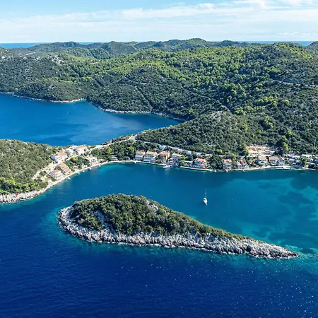 By The Sea Zaklopatica, - 8393 Apartment Lastovo