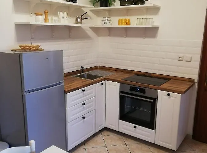 アパート By The Sea Zaklopatica, - 8393 *